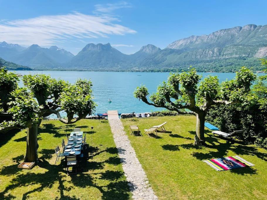 Les Clapotis Chambres Pieds Dans L Eau Lac D Annecy Angon Exterior foto